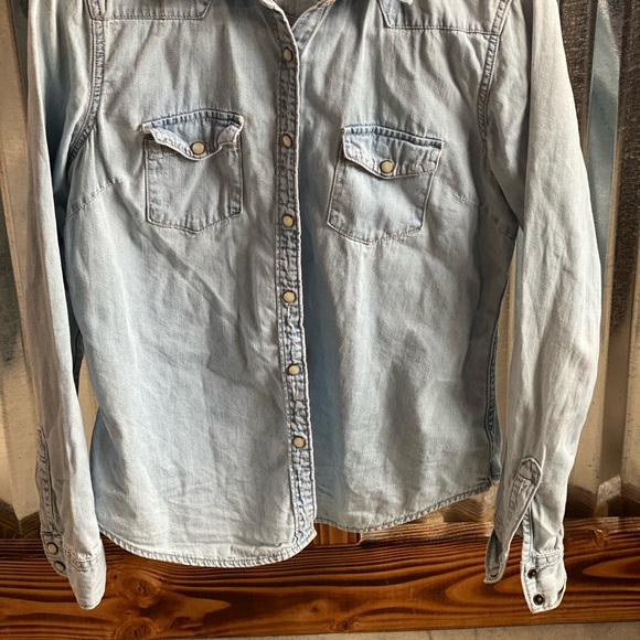Gap Denim Snap Button Size M - Picture 4 of 4